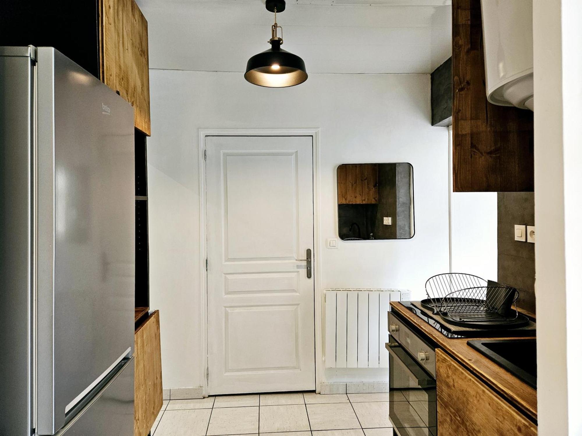 Refuge Urbain - Ideal Pro, Familles & Amis - Le Calme En Hypercentre - Wifi Haut Debit - Netflix - Machine A Laver - Gare, Cathedrale, Commerces, Restaurants & Transports En Commun A Moins De 10 Minutes A Pied Reims Zewnętrze zdjęcie