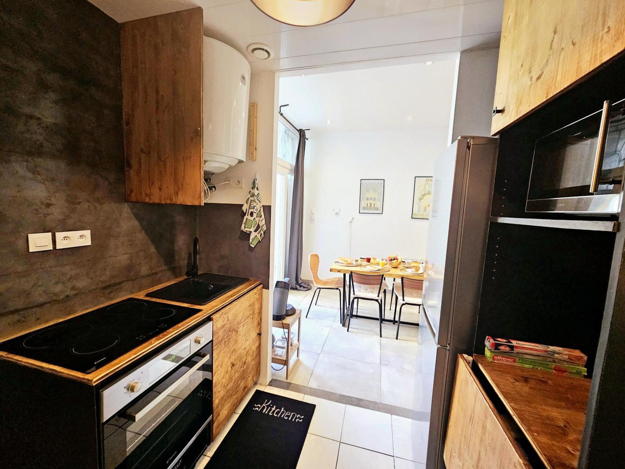 Refuge Urbain - Ideal Pro, Familles & Amis - Le Calme En Hypercentre - Wifi Haut Debit - Netflix - Machine A Laver - Gare, Cathedrale, Commerces, Restaurants & Transports En Commun A Moins De 10 Minutes A Pied Reims Zewnętrze zdjęcie
